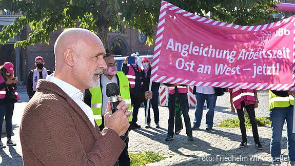 dbb Vize bei einer Demo