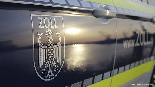 Einsatzfahrzeug des Zolls