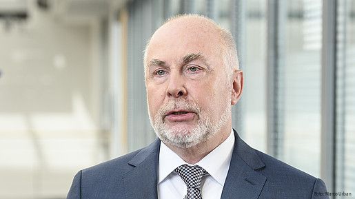 dbb Chef Ulrich Silberbach im Gespräch